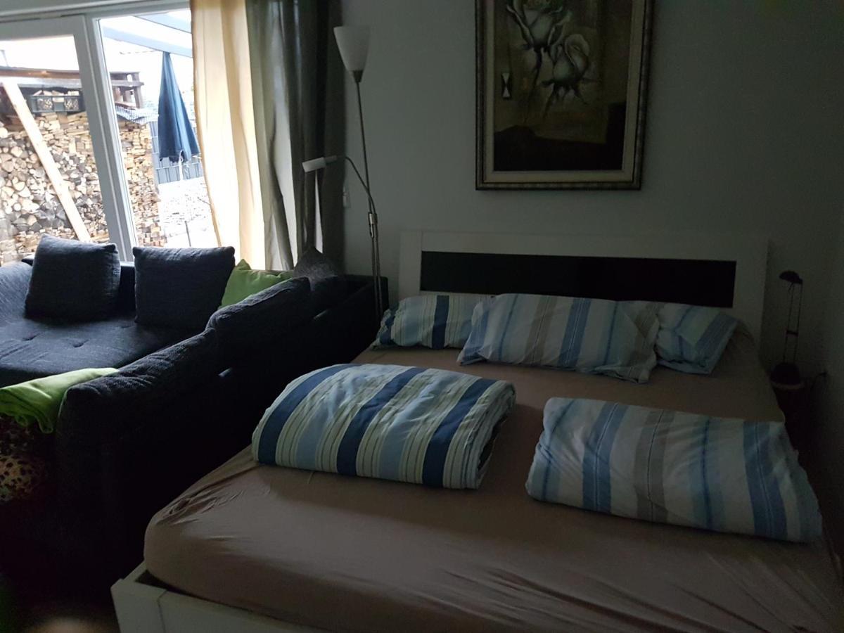 Ebenerdig Mit Terrasse & Garten, Wlan & Parkplatz! Self Check-In & Check-Out! Schwedenofen! Daire Auggen Dış mekan fotoğraf