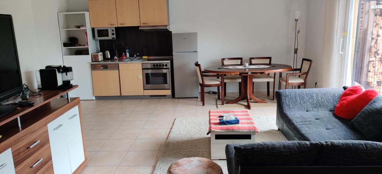 Ebenerdig Mit Terrasse & Garten, Wlan & Parkplatz! Self Check-In & Check-Out! Schwedenofen! Daire Auggen Dış mekan fotoğraf